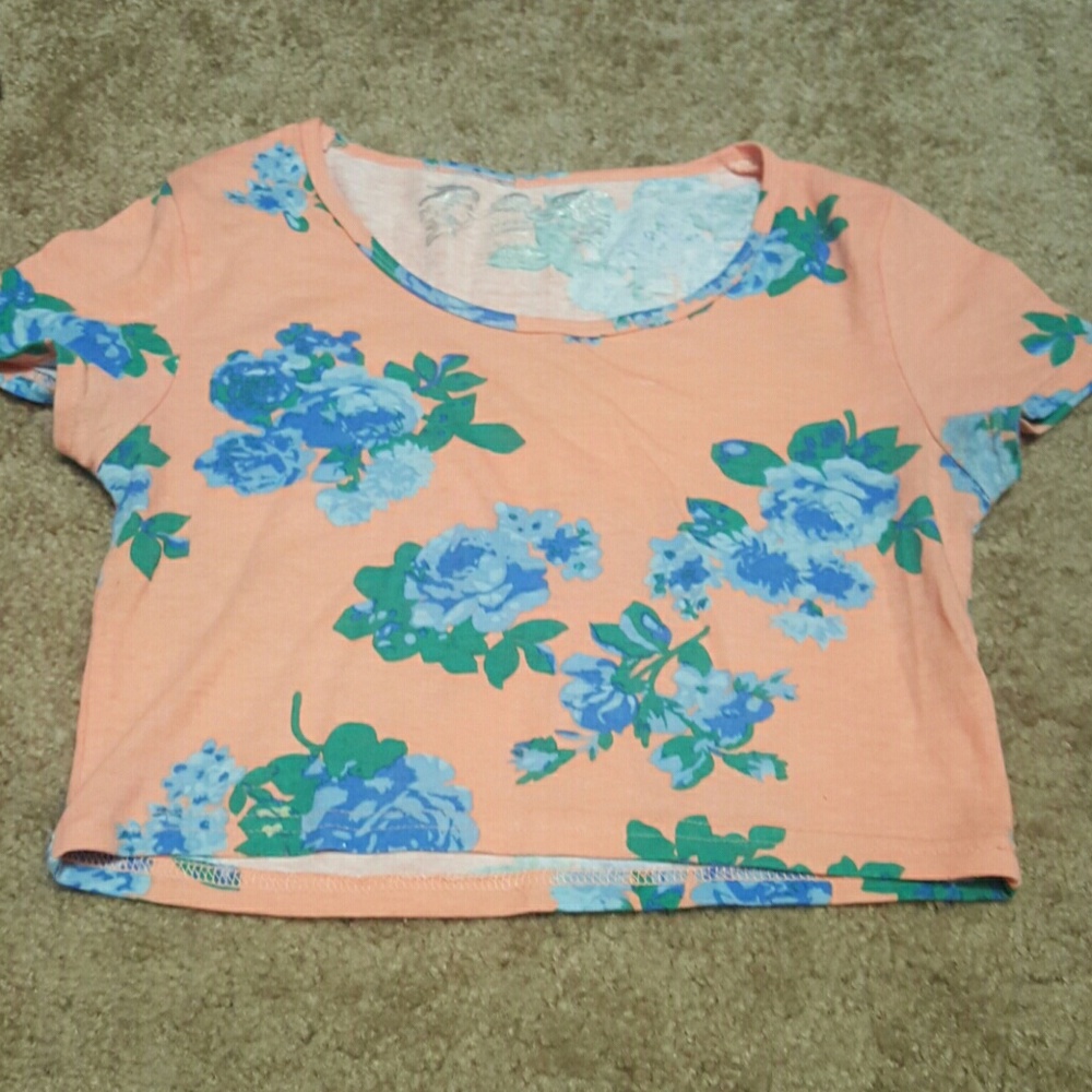 crop top